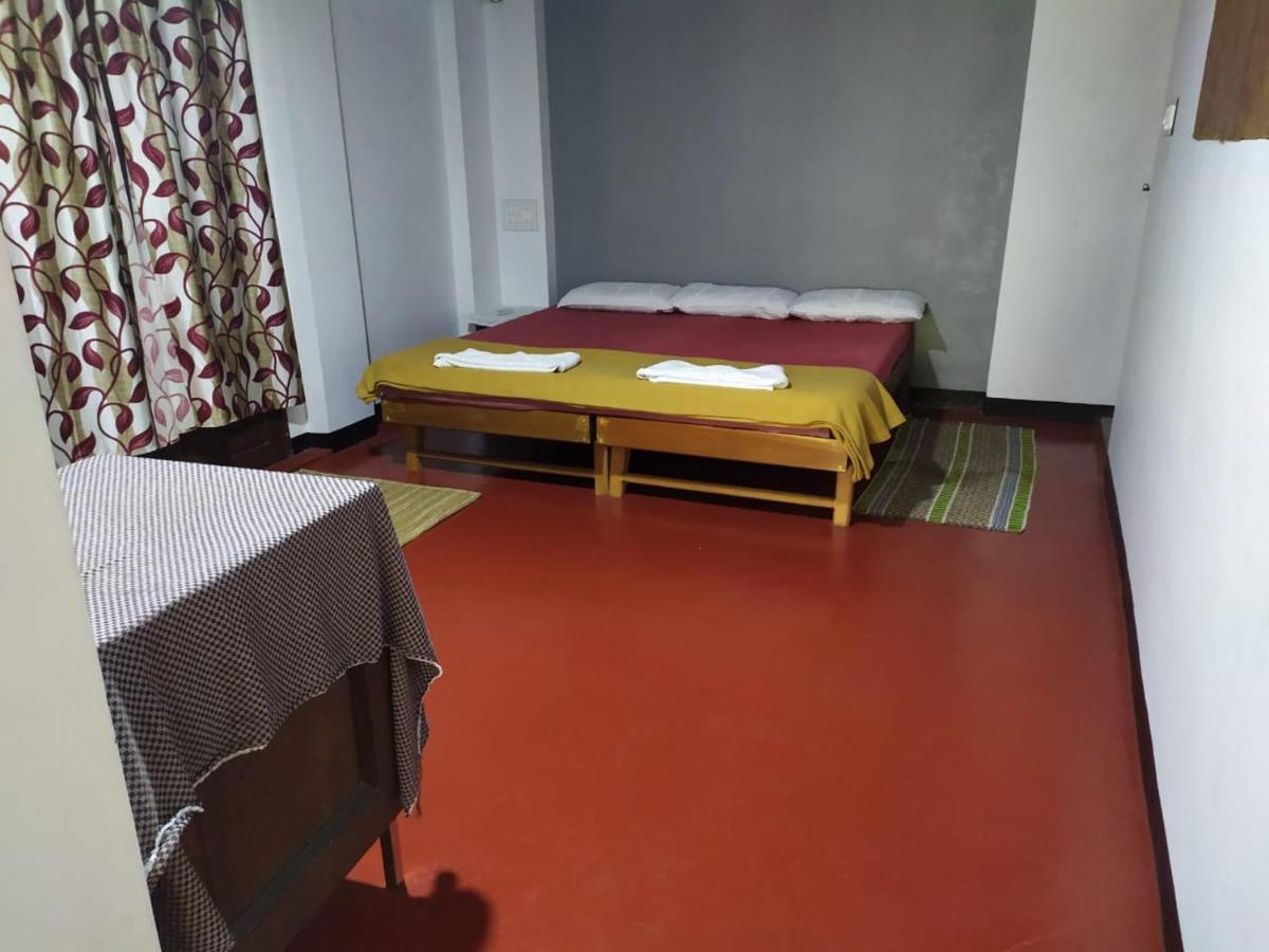 Ambadi'S Villa -Lake View Resort Pallipuram エクステリア 写真