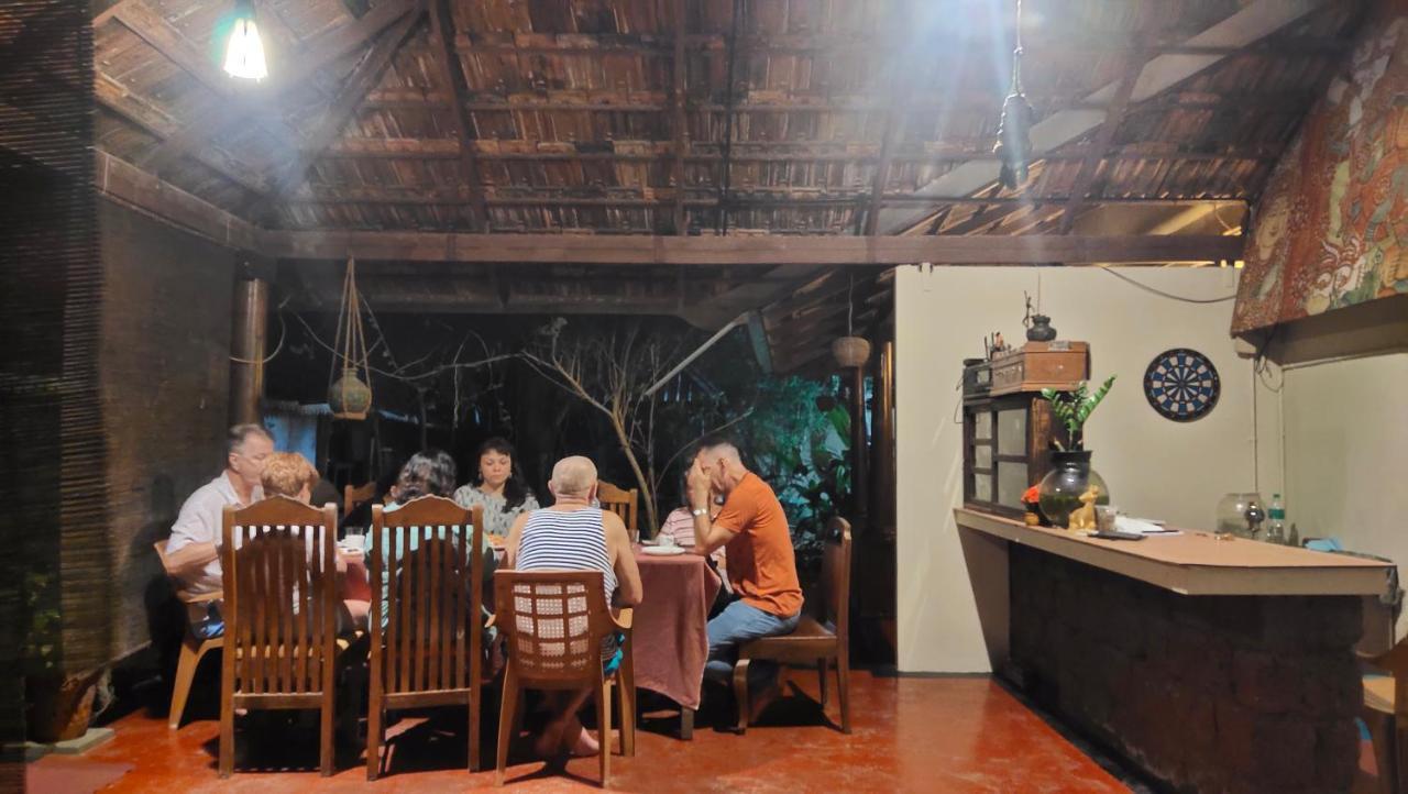 Ambadi'S Villa -Lake View Resort Pallipuram エクステリア 写真