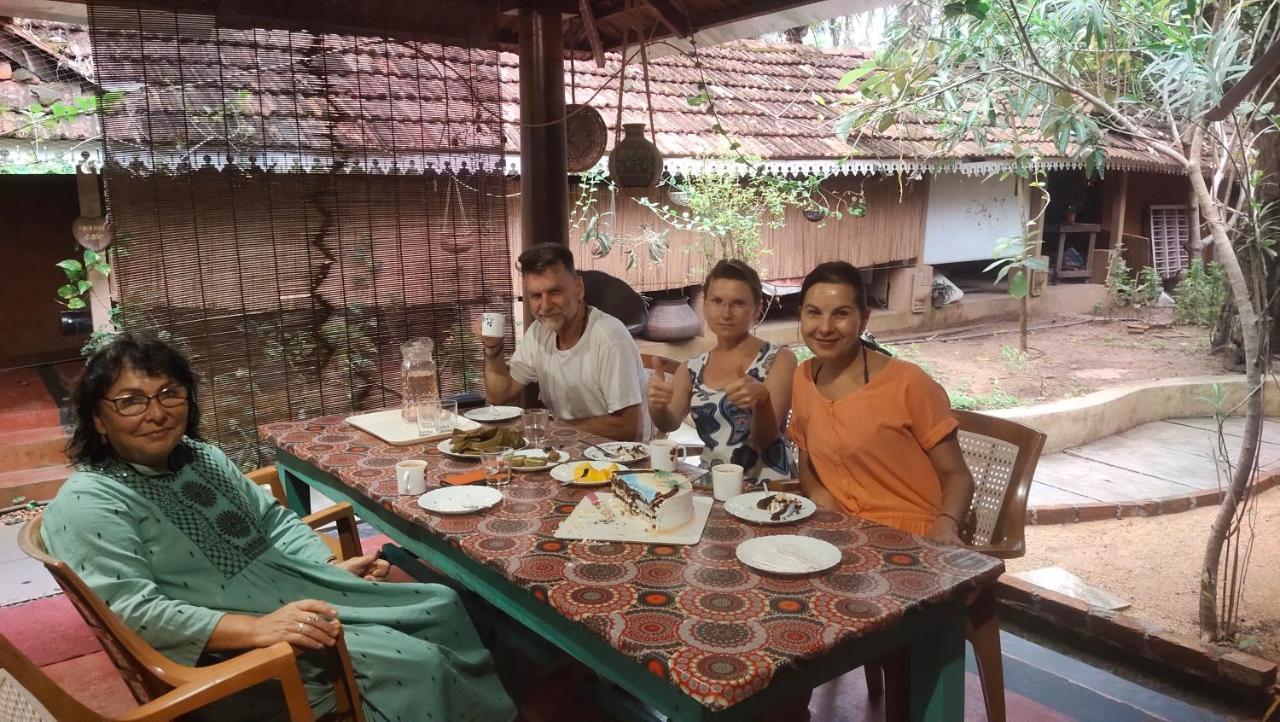 Ambadi'S Villa -Lake View Resort Pallipuram エクステリア 写真