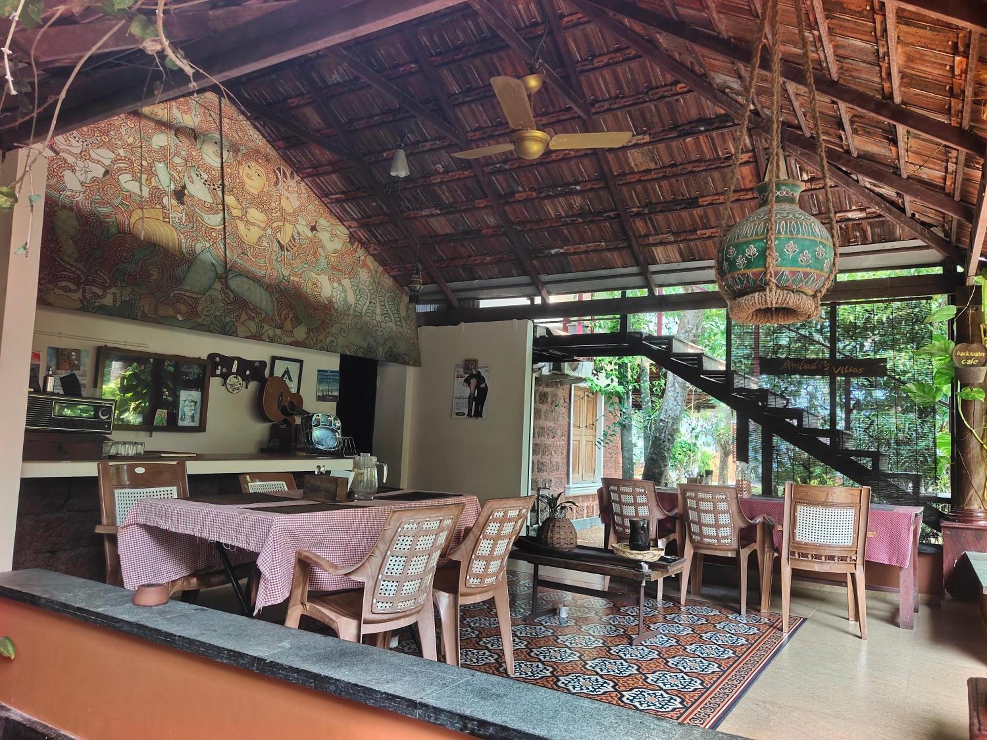 Ambadi'S Villa -Lake View Resort Pallipuram エクステリア 写真