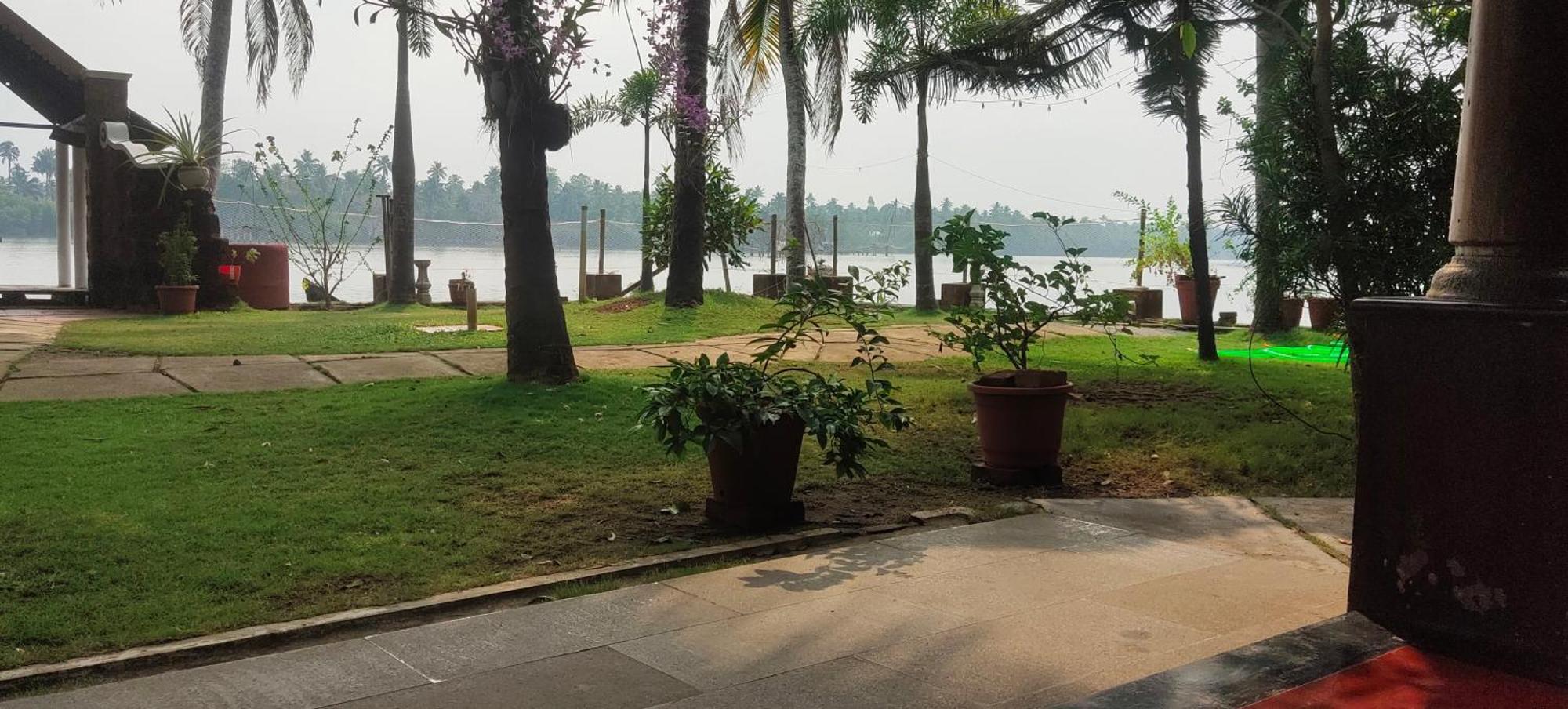 Ambadi'S Villa -Lake View Resort Pallipuram 部屋 写真